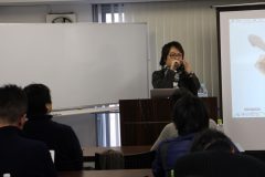 ED6A52CD-2A7A-4669-9AB2-E5E9B4EA6B72_1_105_c